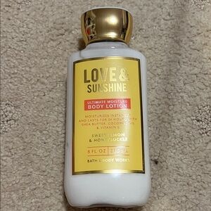 New Bath & Body Works Love & Sunshine Lotion - White & Gold